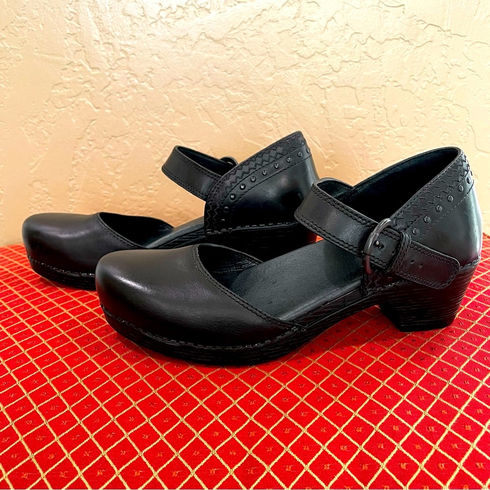 Dansko Black Makenna Leather Platform Round Toe Platform Mary Janes Clogs 9.5